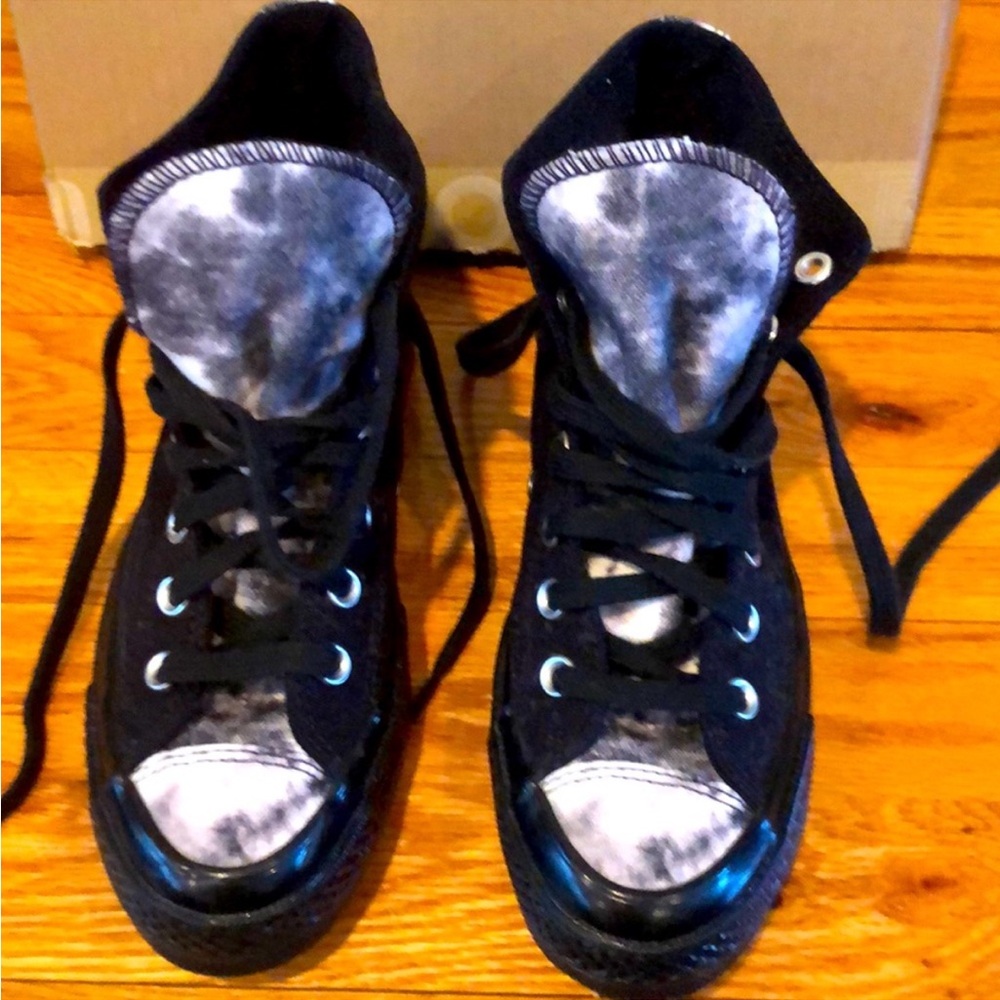 Custom Chuck Taylor Converse All Stars